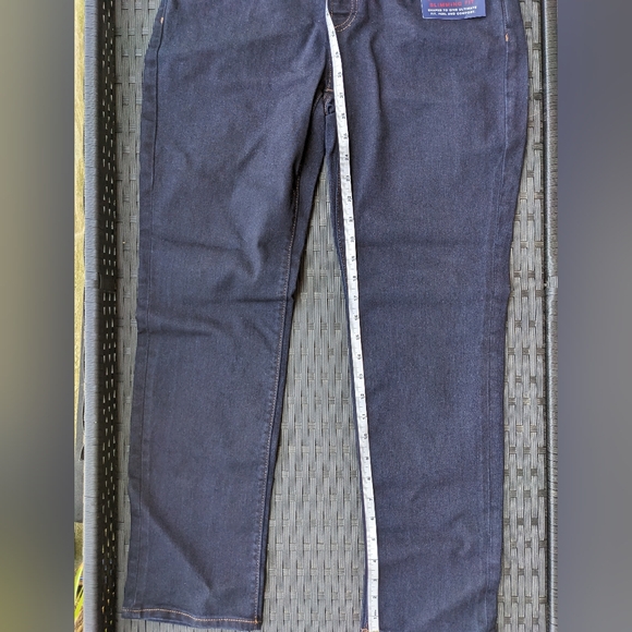 Jeans - Picture 5 of 6